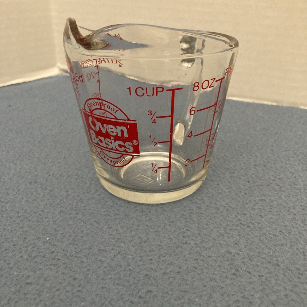 Anchor Hocking Oven Basics #496 Red Print 1 Cup/8 oz Glass Measuring Cup